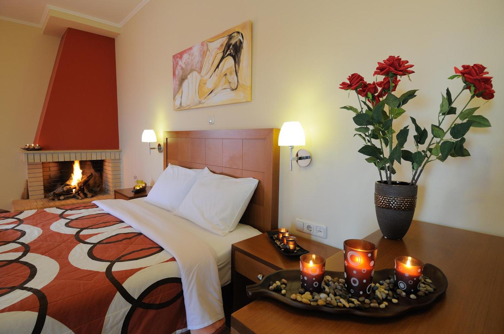 Faros Luxury Suites Marathópolis Esterno foto