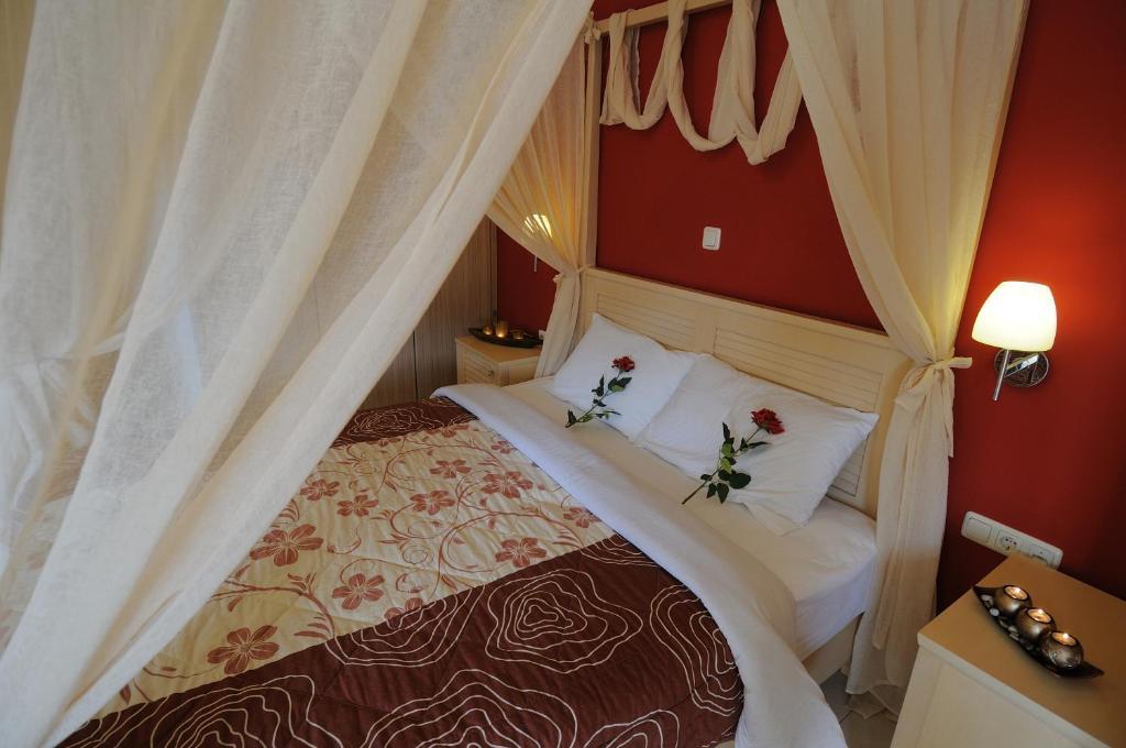 Faros Luxury Suites Marathópolis Esterno foto