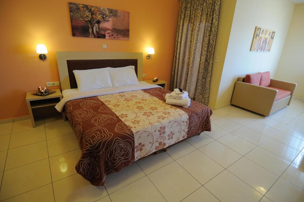 Faros Luxury Suites Marathópolis Esterno foto