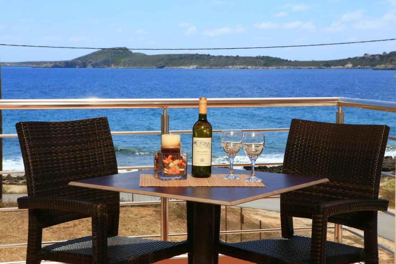 Faros Luxury Suites Marathópolis Esterno foto